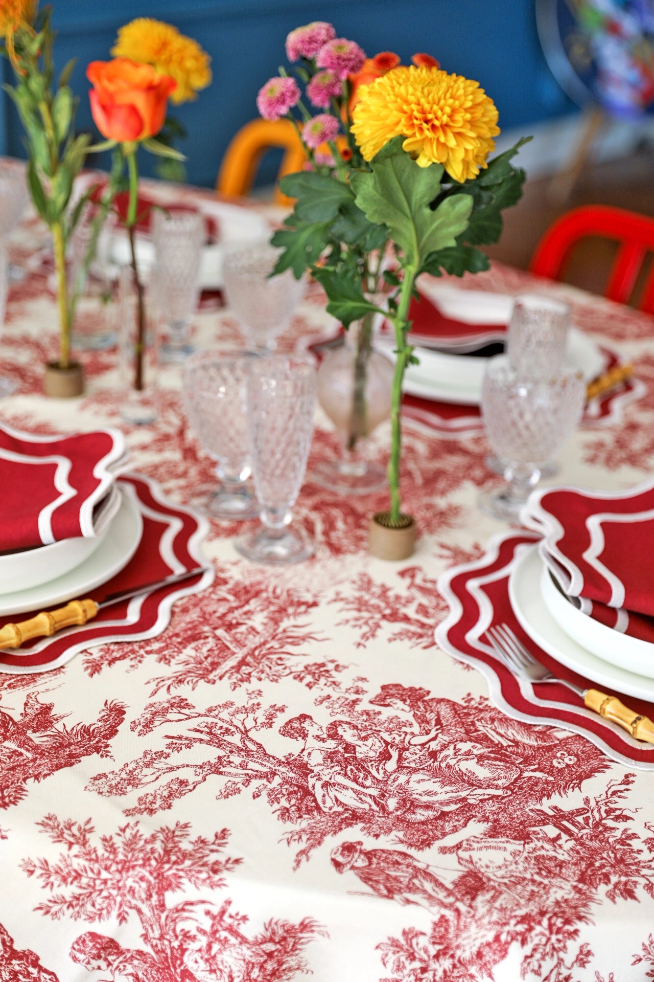Crimson Toile Tablecloth