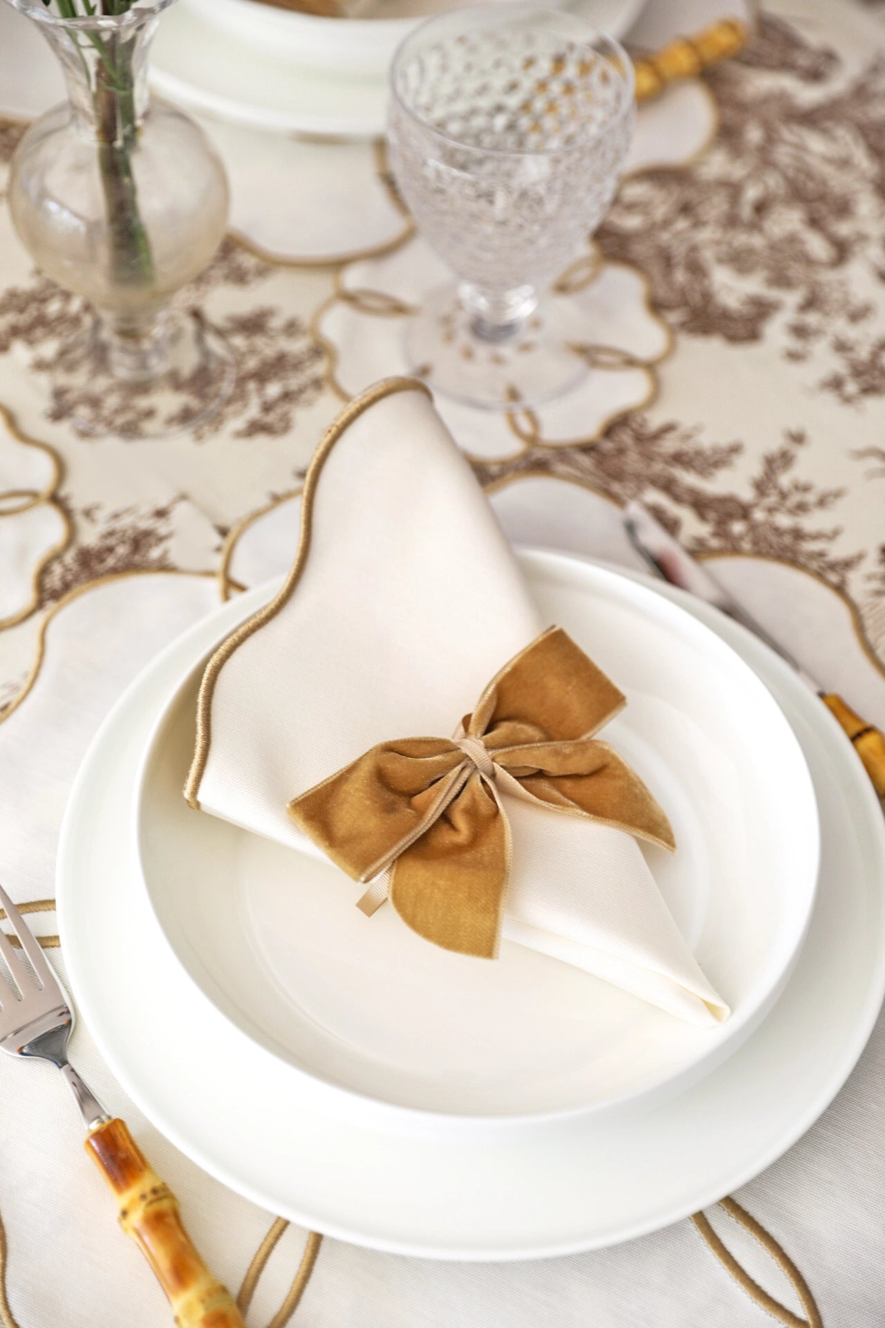 Gold Camellia Napkin (Set of 4)