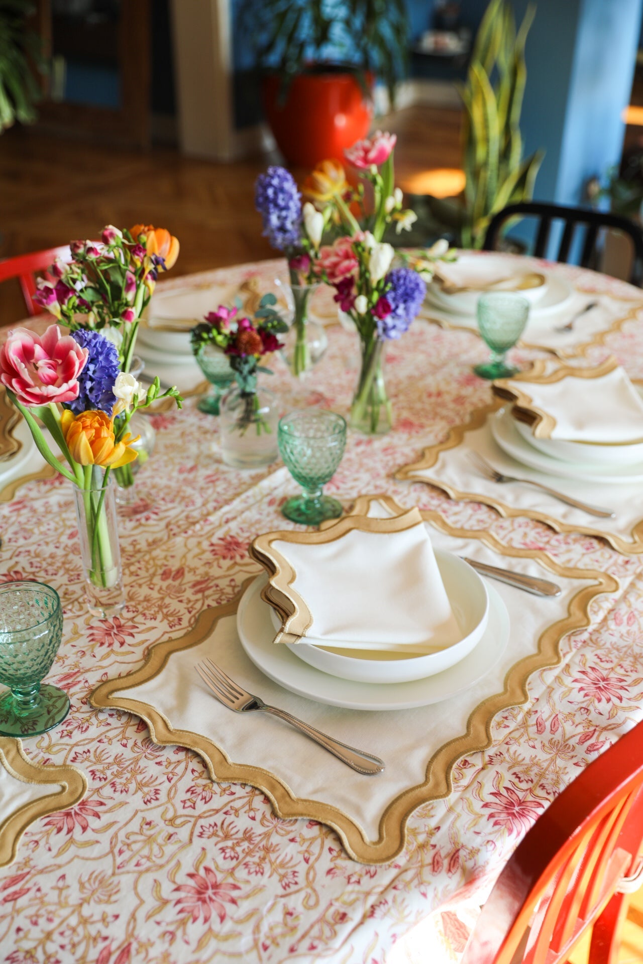 Lily Vine Tablecloth