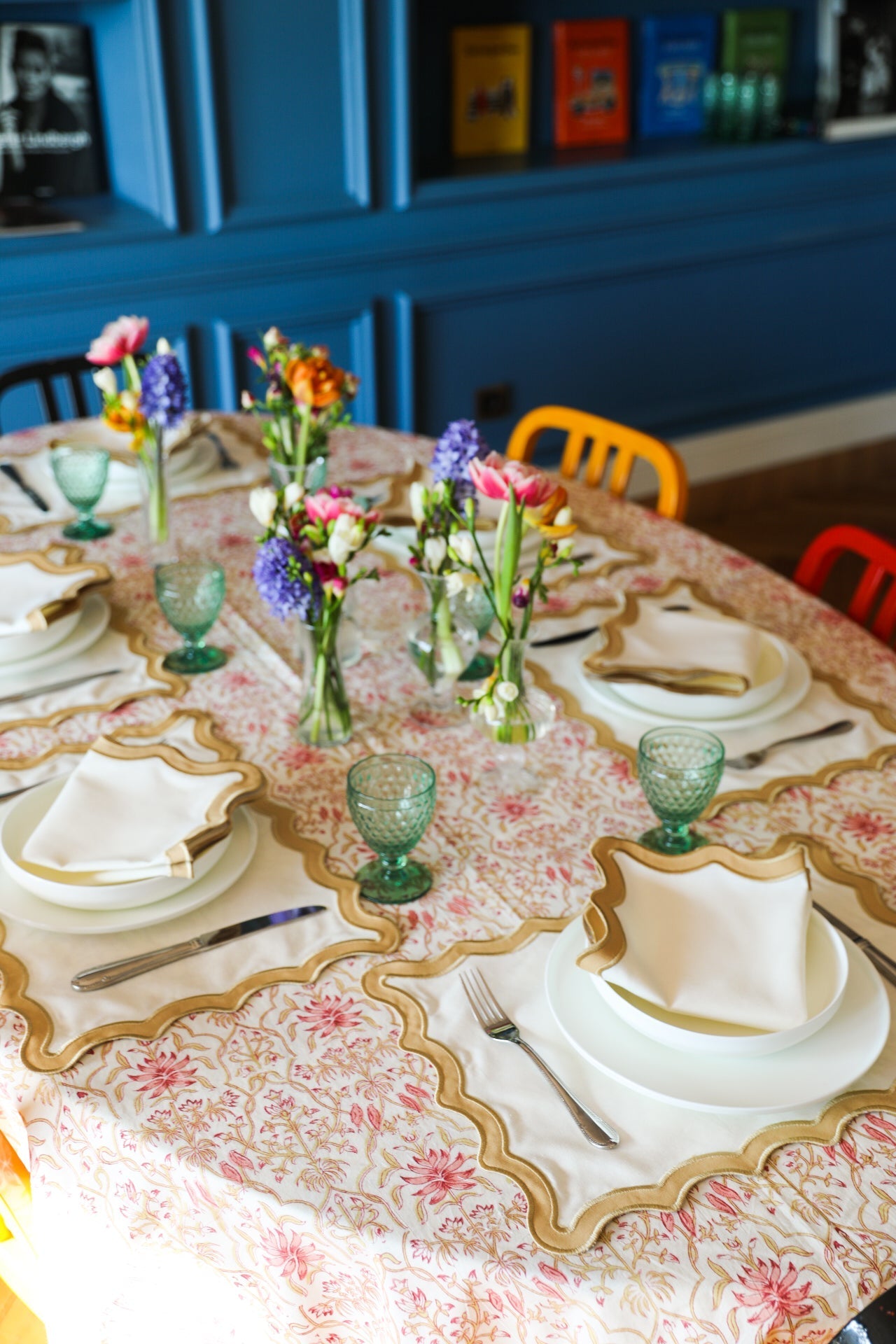 Lily Vine Tablecloth