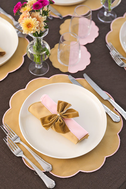 Beige Scallop Placemat (Set of 4)